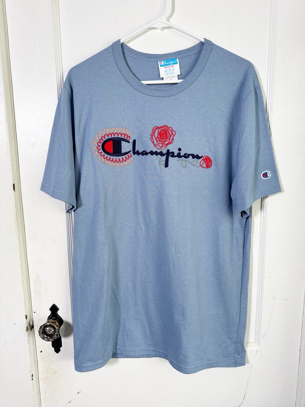 Vintage Champion T-Shirt Cursive Logo Embroidered Floral Design Blue Size Medium